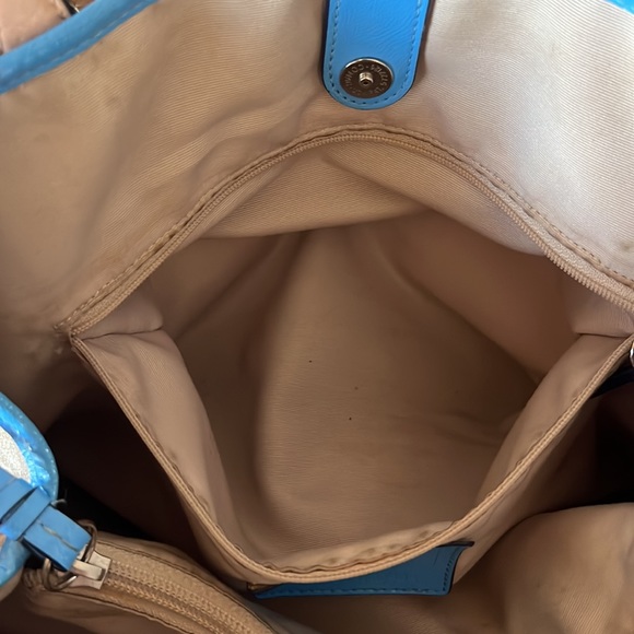 Coach Handbag Classic C Design With Silver Hardware Includes Wristlet - Picture 8 of 16